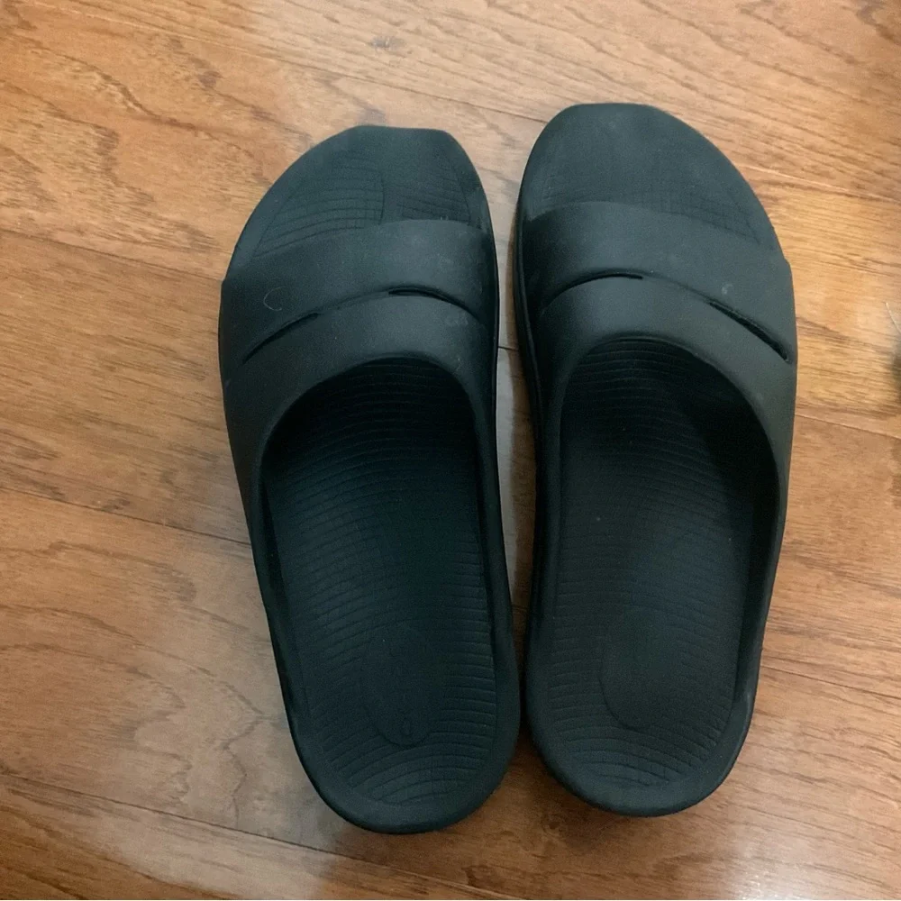 Oofos Black Recovery Slide Sandals Comfort Men's 11 Women's 13 Sports Athlete